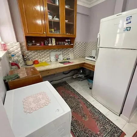 Kumburgaz Sahilde, Sitede, Konforlu, Manzarali Ve Klimali Apartment *