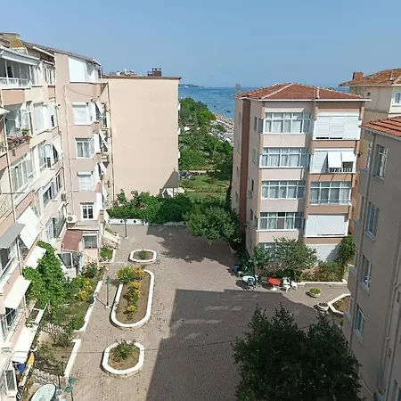 Kumburgaz Sahilde, Sitede, Konforlu, Manzarali Ve Klimali * Бююкчекмедже