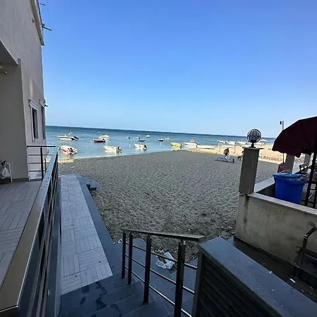 Kumburgaz Sahilde, Sitede, Konforlu, Manzarali Ve Klimali Apartment *